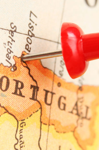 Mapa mostrando Portugal com um pin marcando o país.